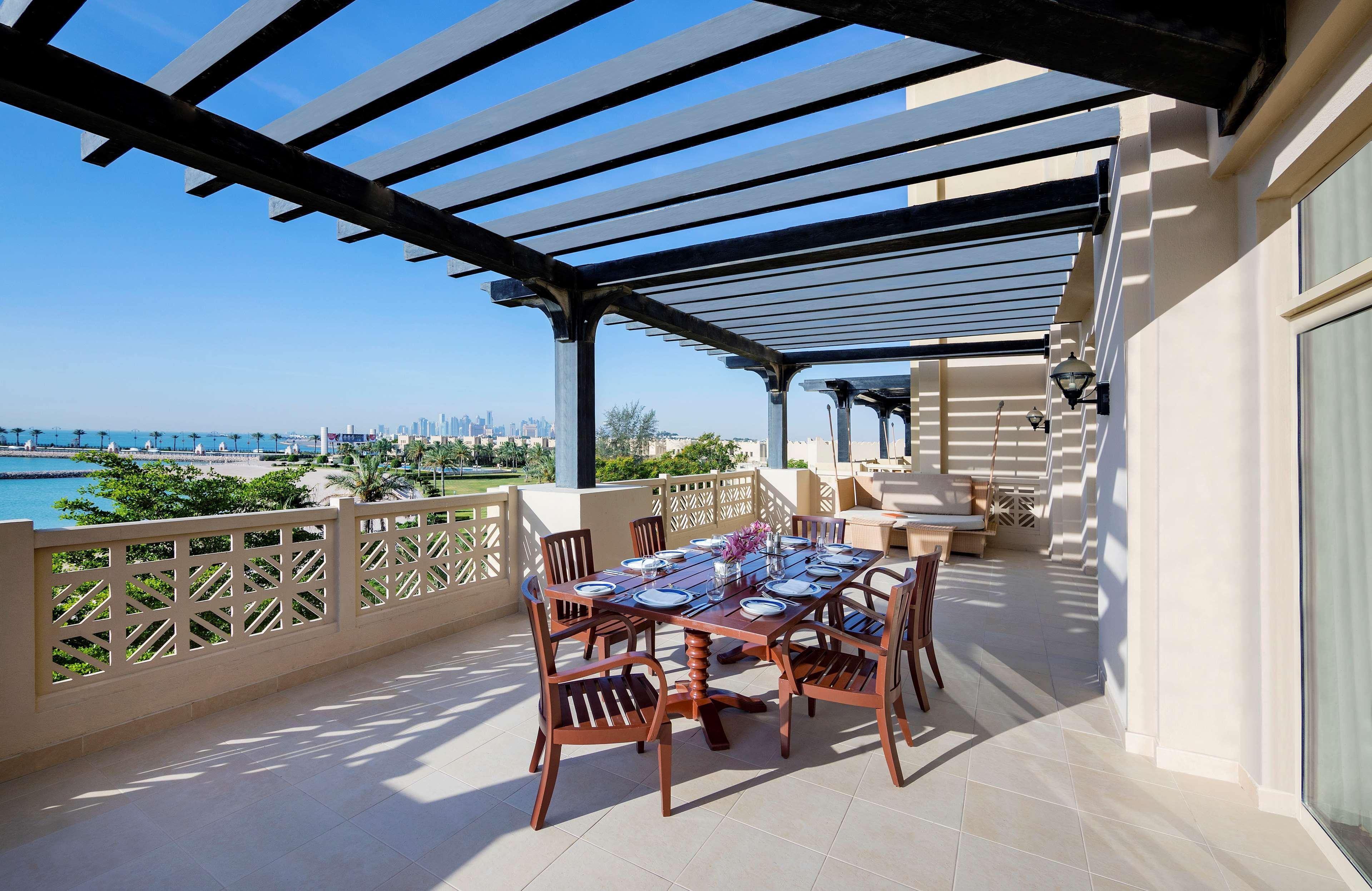 Grand Hyatt Doha Hotel & Villas Eksteriør bilde The Terrace at the Four Seasons Hotel, Cairo